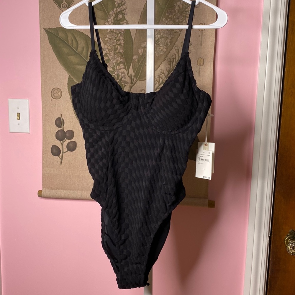 Good American Bathing Suit Size Large One Piece NWT Retail $109